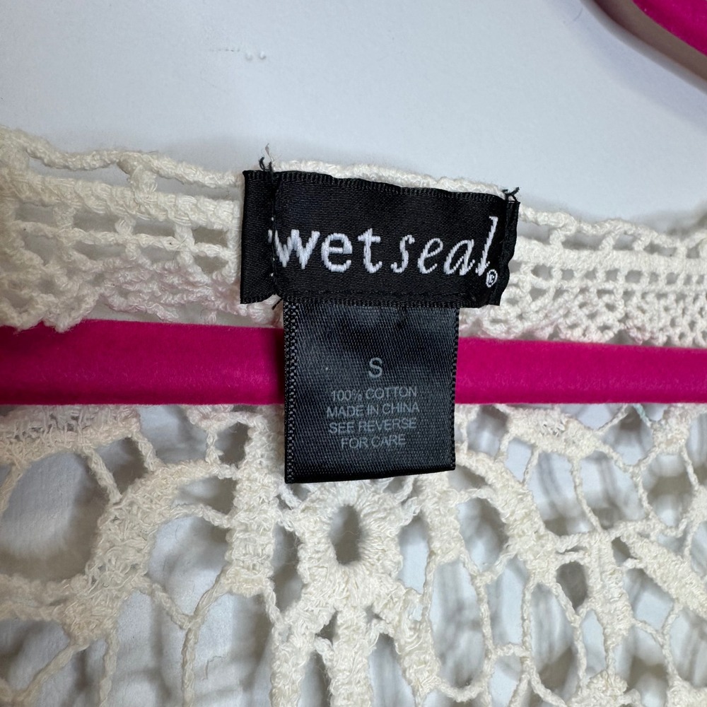 Wet Seal Women Cream Crochet Lace Top Boho Y2K Cotton Sheer Flutter Sleeve Small - Picture 4 of 4